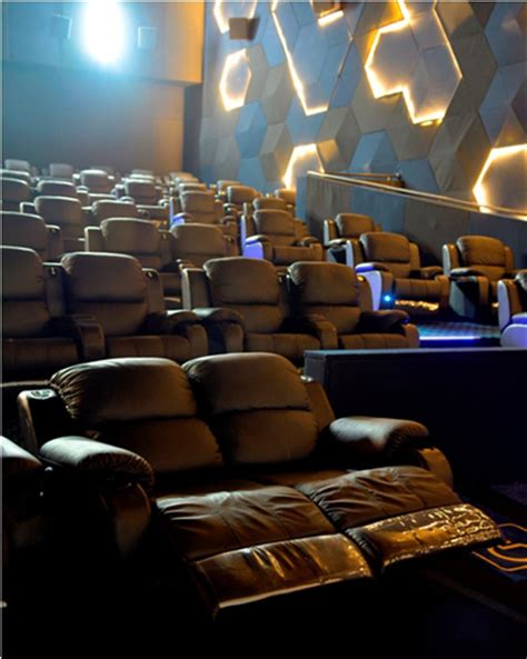 Bonifacio High Street Cinema 2 (ATMOS), Bonifacio High Street, .